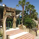 Diverhotel Dino ホテル
