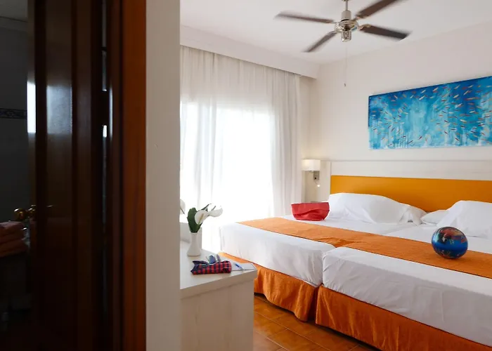 Diverhotel Dino Otel 3*