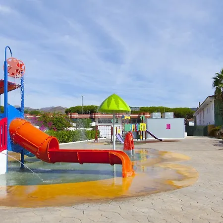 מלון Diverhotel Dino