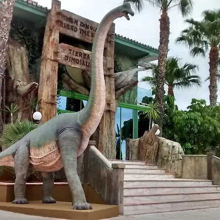 Diverhotel Dino מלון 3*