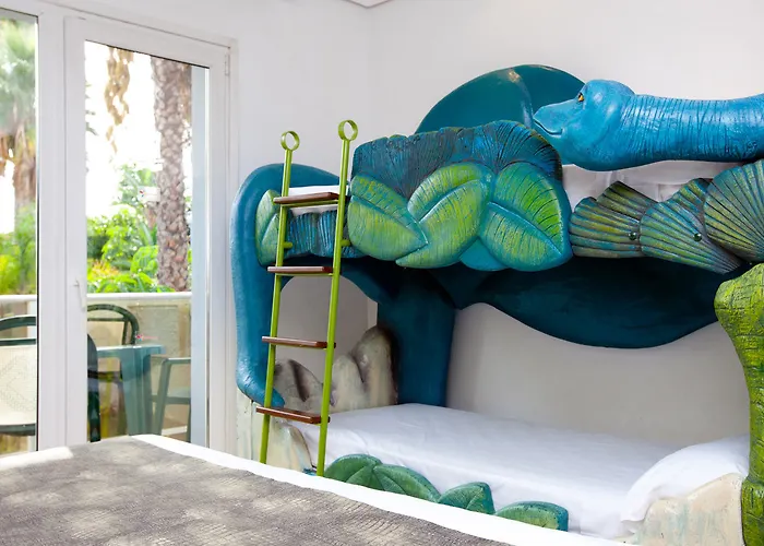 Готель Diverhotel Dino 3*